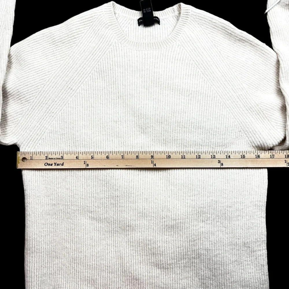 Club Monaco Alpaca Sweater‎ ivory classic minimalist size M